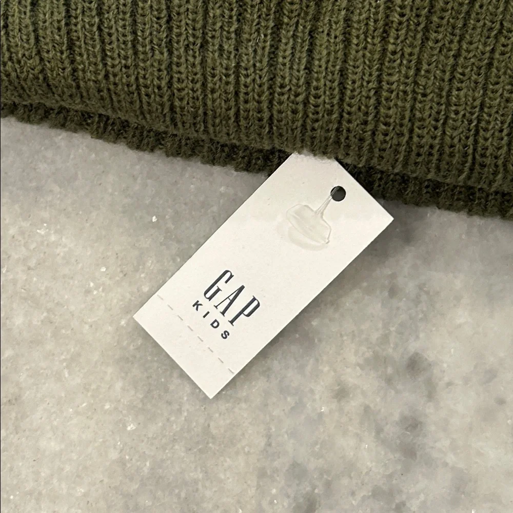 NWT Gap Youth Kids Beanie S/M Olive Green